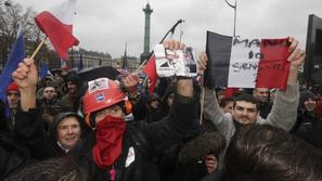 protesti proti Hollandu Pariz