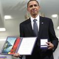 epa01960654 The 2009 Nobel Peace Prize laureate, US President Barack Obama with 