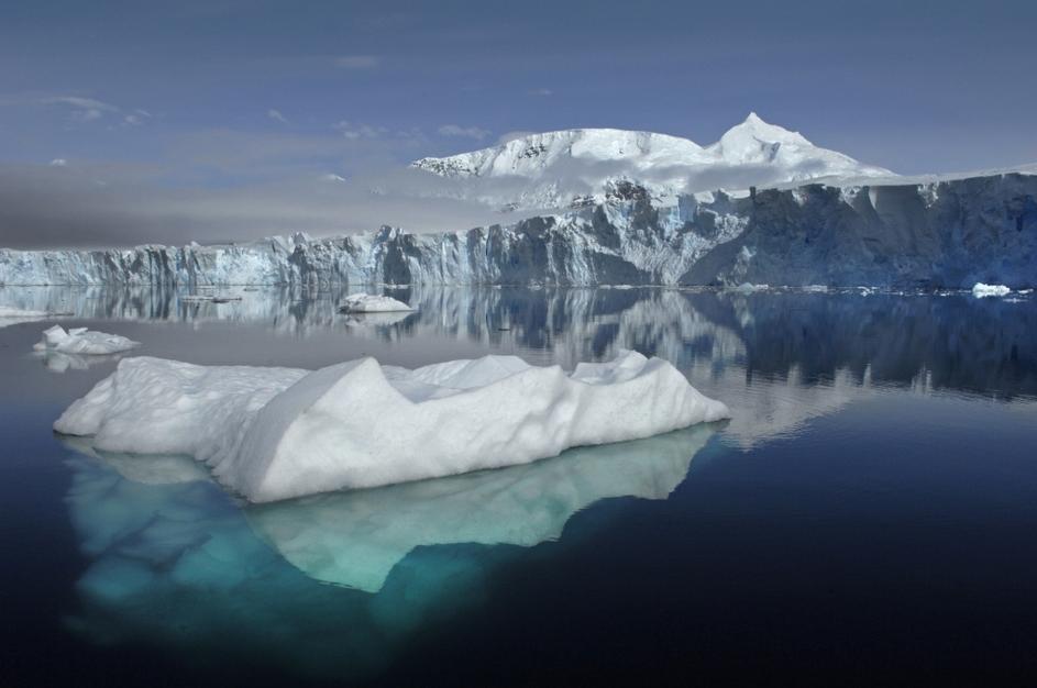 razno 01.04.13. antarktika, led, ledene gore, The Sheldon Glacier with Mount Bar