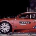 Bugatti veyron na crash testu