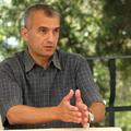 Gregor Strmčnik, vodja pobude za samostojno občino Ankaran, s somišljeniki poziv
