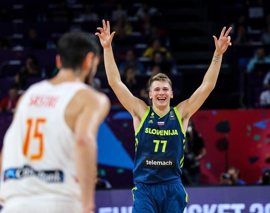 Luka Dončić Slovenija Španija EuroBasket 2017 polfinale | Avtor: Profimedia