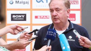 Maljković mikrofon Slovenija Češka EuroBasket trening Zreče