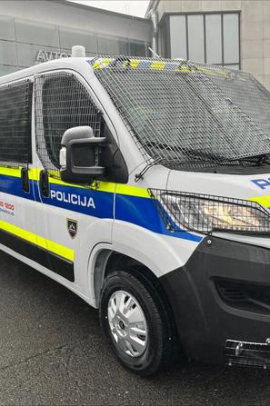 Slovenska policija z novimi citroën jumperji