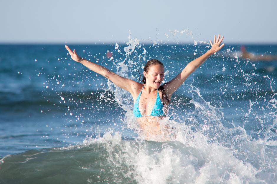 plaža morje ženska počitnice vreme | Avtor: Shutterstock