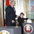 Zahodni diplomati Lukašenka označujejo za poslednjega evropskega diktatorja. Na 