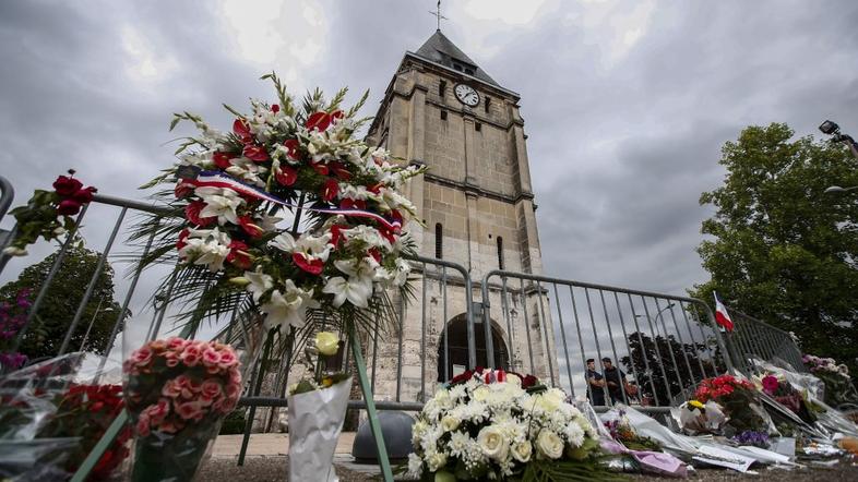 Cerkev v Franciji, umor duhovnika
