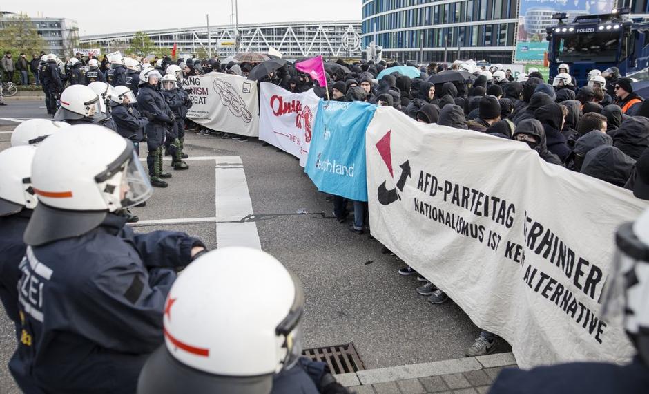 protesti Stuttgart | Avtor: EPA