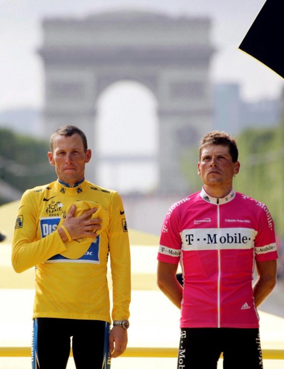 Armstrong Tour dirka po Franciji Ullrich slavolok zmage | Avtor: EPA