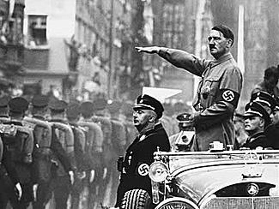 Hitler je vojno preživel kilometre od najbližje fronte, pisma pa razkrivajo, da  | Avtor: Žurnal24 main