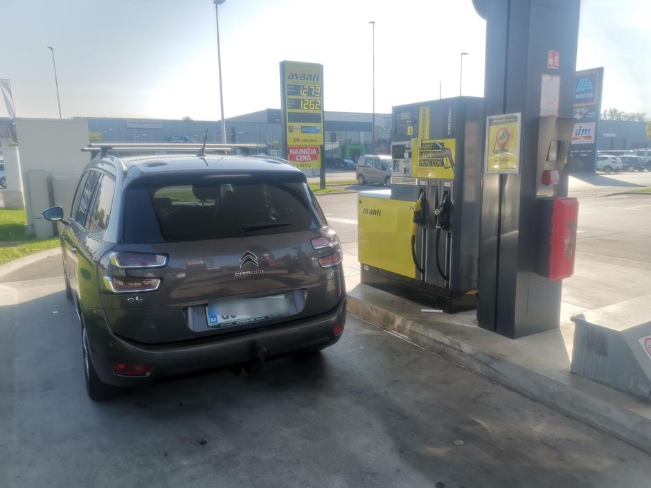 Samopostrežna bencinska črpalka Avanti | Avtor: zurnal24.si