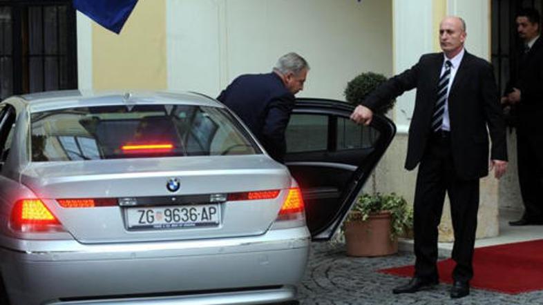 Sanader bo zaradi krize prodal pregrešno drag BMW.
