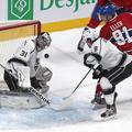 Vratar Martin Jones na tekmi med LA Kings in Montrealom
