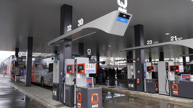 Petrol bencinski servis Barje