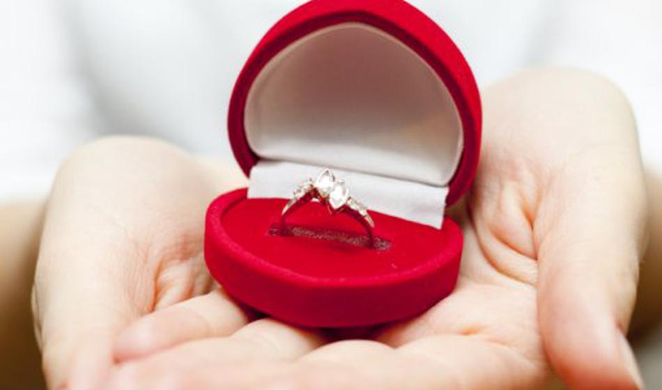 Veliko presenečenje: Po zaroki znani Slovenec namesto poroke naredil to!