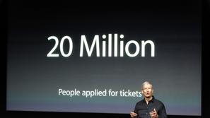Apple Inc CEO Tim Cook talks about the iTunes Festival with the number of people