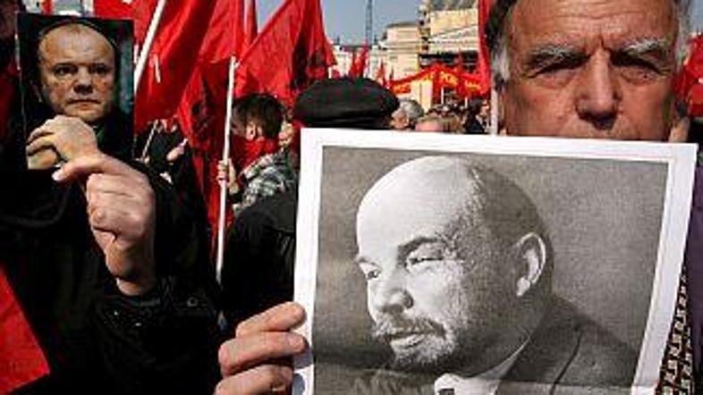 Za ogled Leninovega mavzoleja je še vedno treba čakati v vrsti.