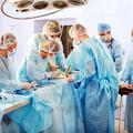 operacijska soba, operacija, zdravniki