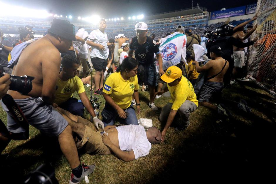 Tragedija na stadionu v Salvadorju | Avtor: Profimedia