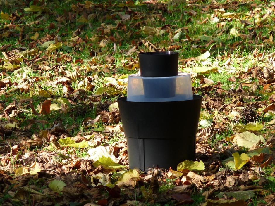 past za komarje | Avtor: Metrob