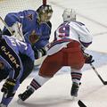 Scott Gomez je svojim Rangerjem takole prinesel zmago nad Atlanto.