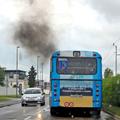 ljubljana 16.06.2010 avtobus LPP, mocan crn izpusni dim, izpuh, Stegne, Ljubljan