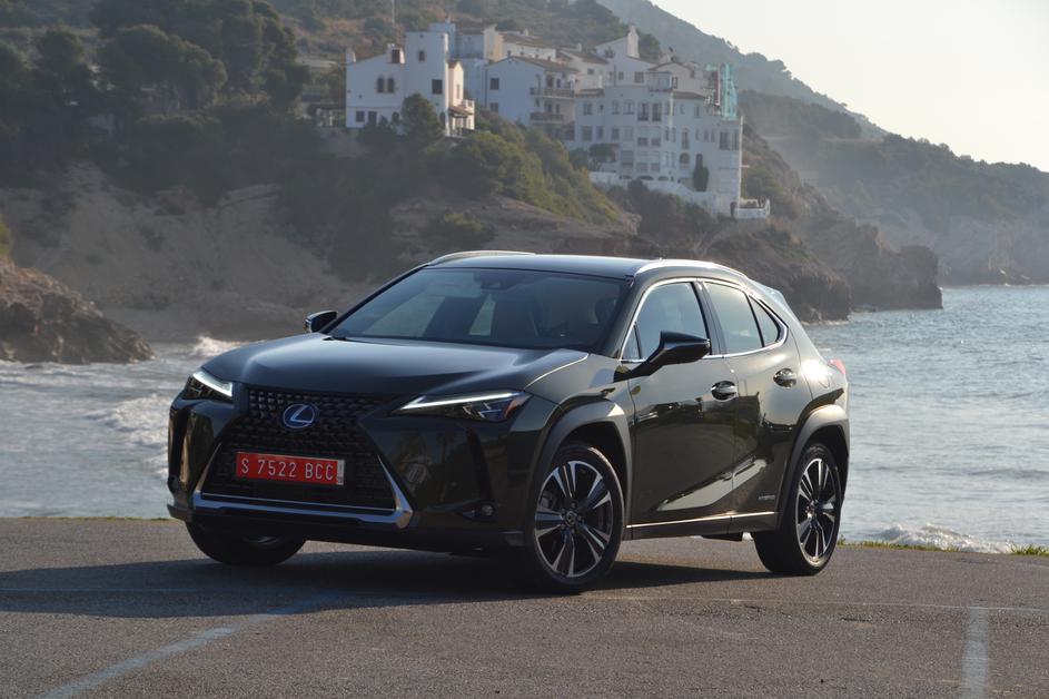 Lexus UX