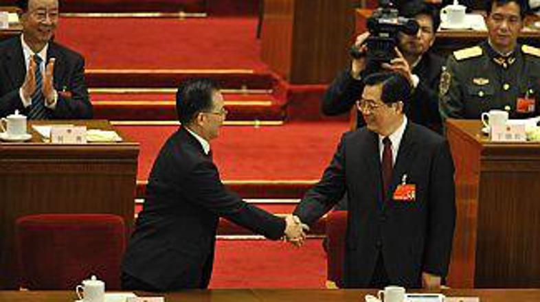 Hu je dobil skoraj stoodstoten nadzor.