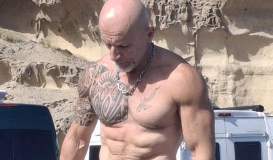 Dominik Kozarič med intervjujem zajokal in prosil za menjavo teme