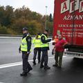 Na cestninski postaji Dob so policisti včeraj poostreno nadzirali tovorna vozila