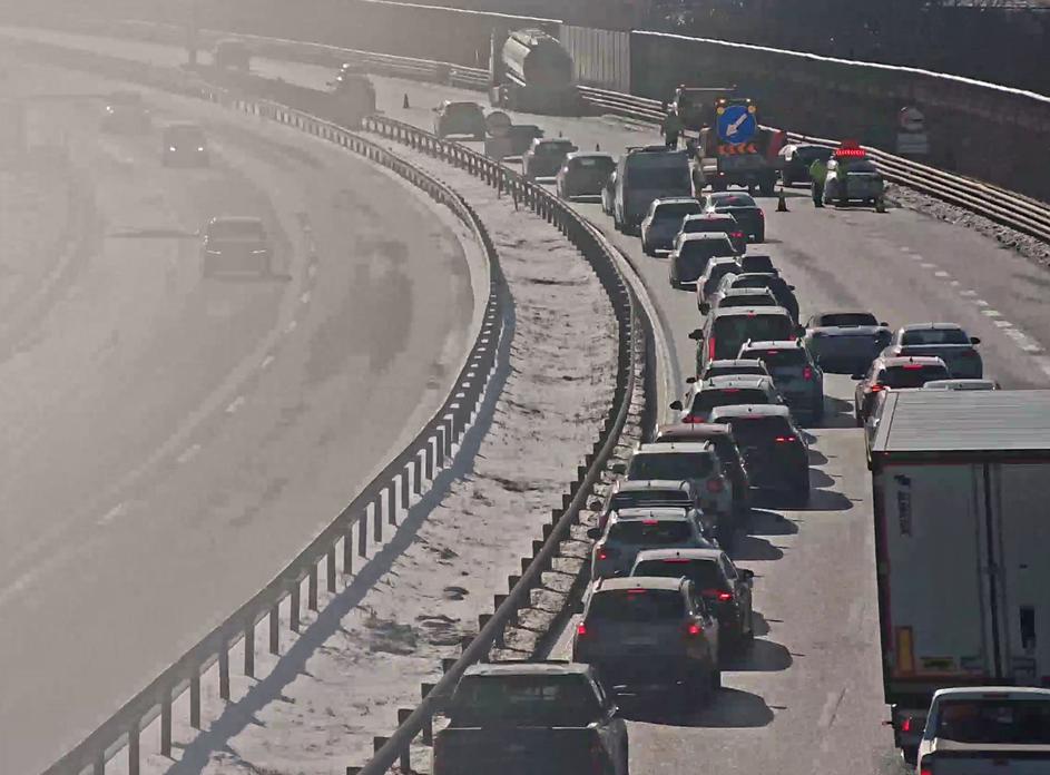 Prometna nesreča na avtocesti