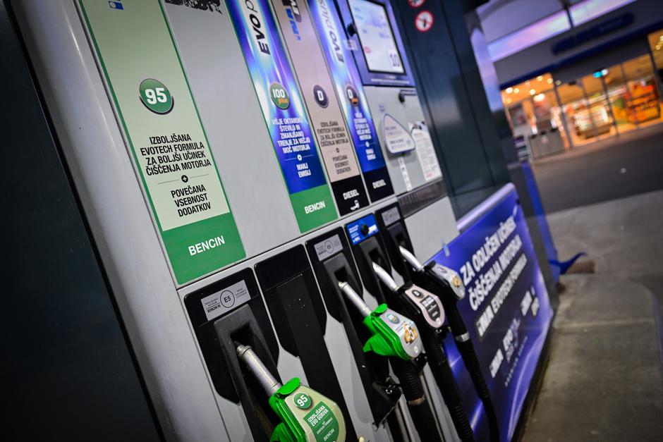 MOL Slovenija, MOL, bencinska črpalka, gorivo, avto | Avtor: MOL Slovenija