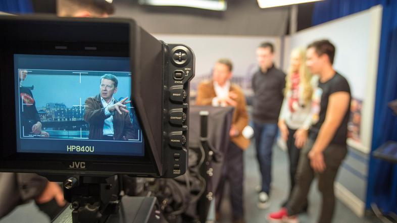 TV studio televizijski studio televizija kamere kamera