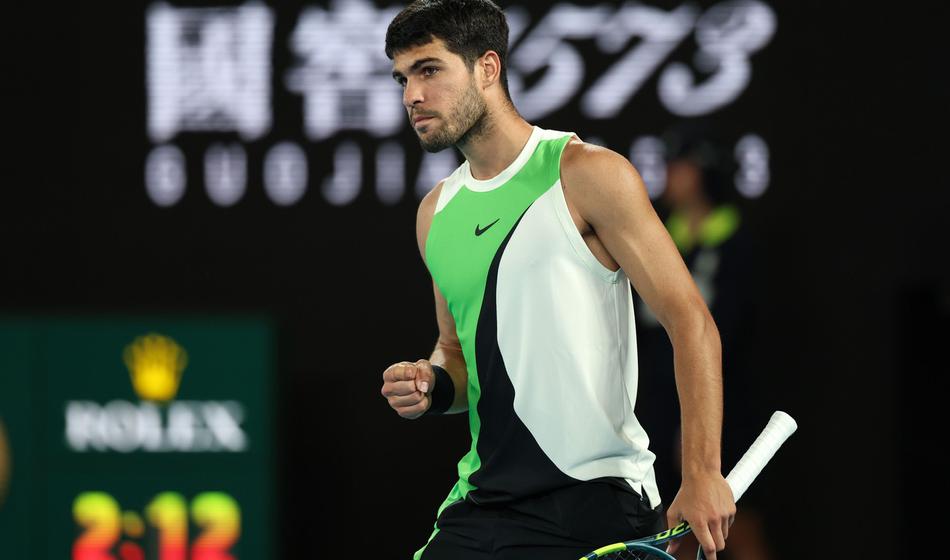 Prvi nosilec utišal domače občinstvo, izpad tretje igralke sveta