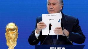 Blatter se v intervjuju za švicarsko revijo ni "šparal". (Foto: Reuters)