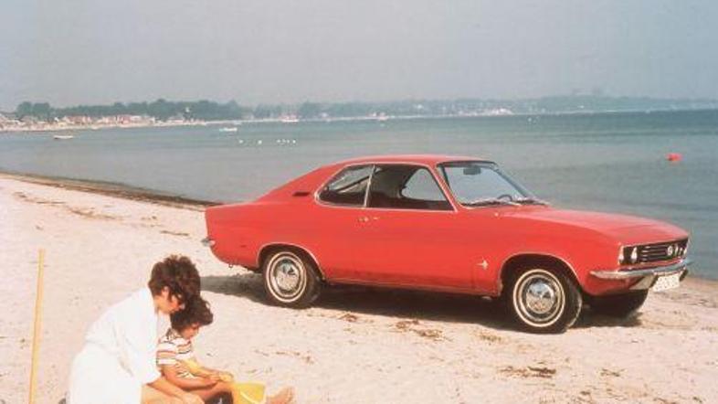 Manta je bil Oplov odgovor na Fordov model Capri.