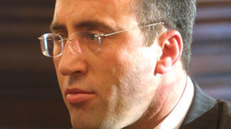 Oprostilno sodbo Ramushu Haradinaju je ostro obsodila srbska vlada.