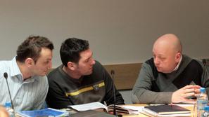 Miha Rebolj (levo), svetnik stranke Narcisa, ki je izpostavil problematiko težki