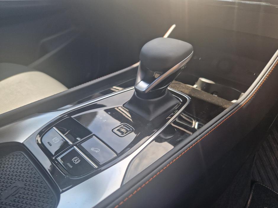 MG HS | Avtor: Gregor Prebil