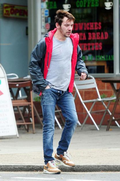 JONATHAN RHYS MEYERS