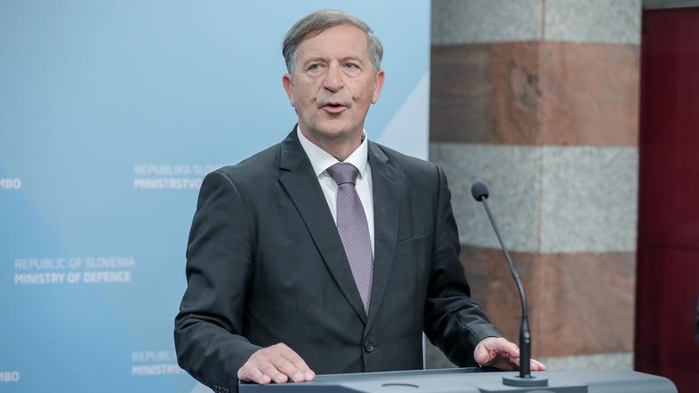 Karel Erjavec