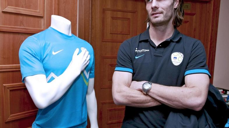 šuler slovenska nogometna reprezentanca dres