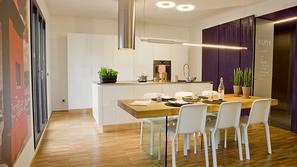 D.O.M.A., Prostorama