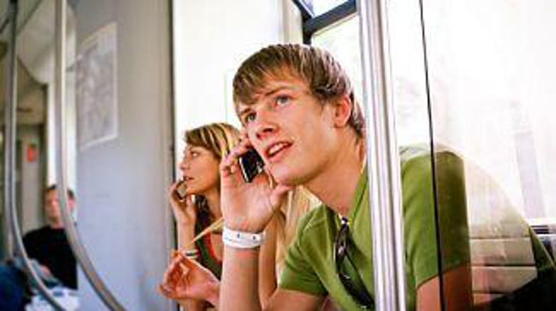 Boste telefonirali manj?