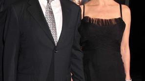 Kljub izčrpanosti zaradi zdravljenja se bo Michael potrudil in obnovil poročne z