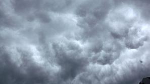 Vreme: Opozorilo vremenoslovcev - Dež in veter