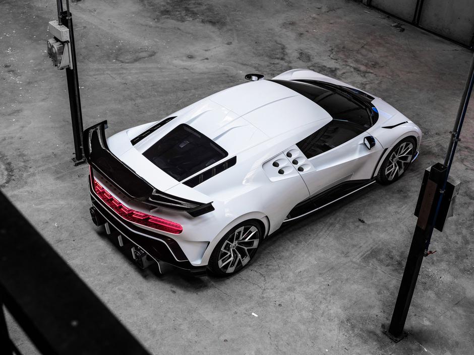 Bugatti centodieci | Avtor: Bugatti