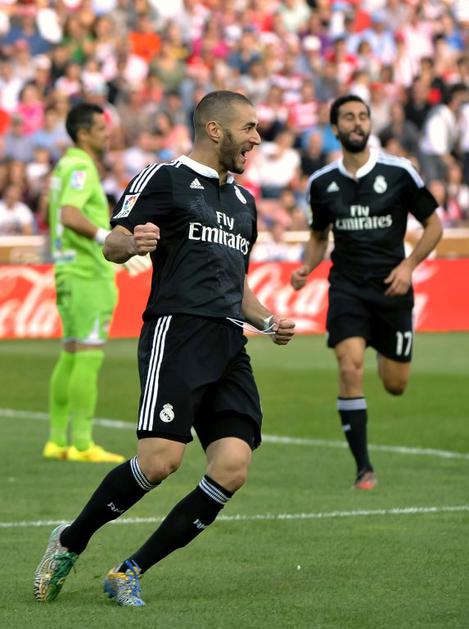 Benzema Arbeloa Granada Real Madrid