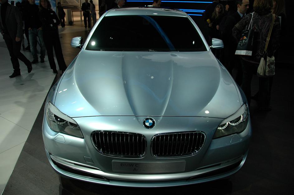 BMW ActiveHybrid 5 concept.