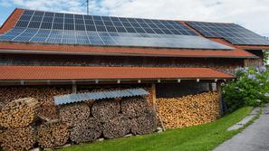 Sončna elektrarna na hiši